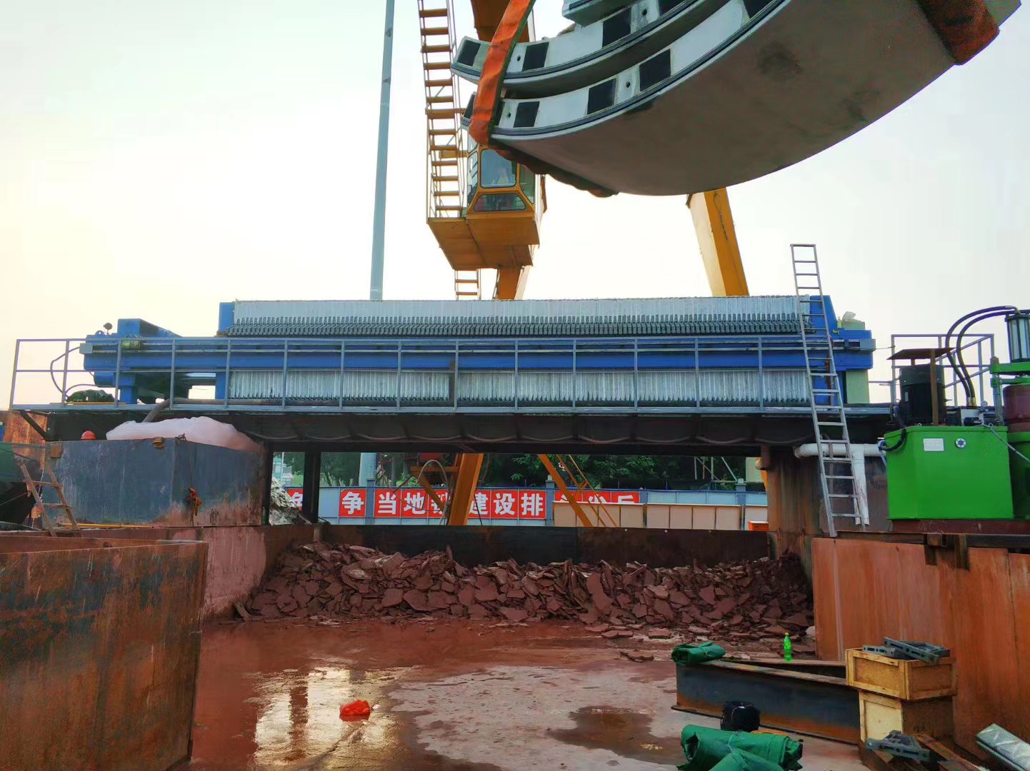 广州地铁建设盾构泥浆处理1